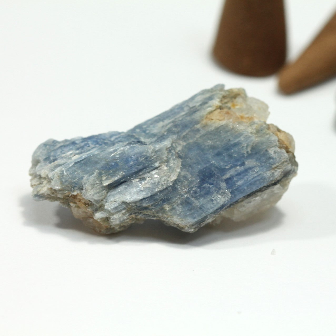 healing kyanite crystal