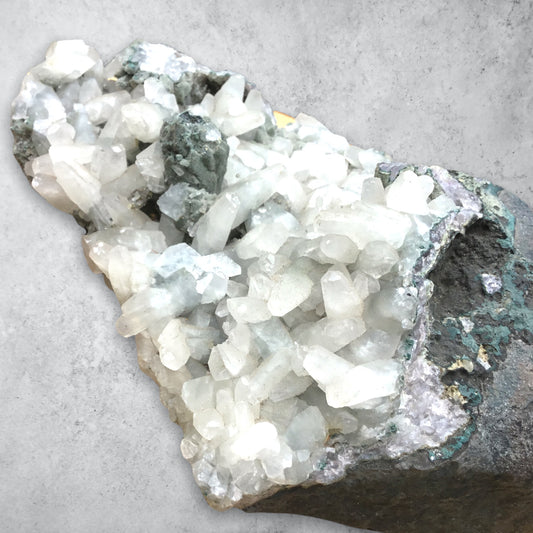 home decor healing crystal specimen