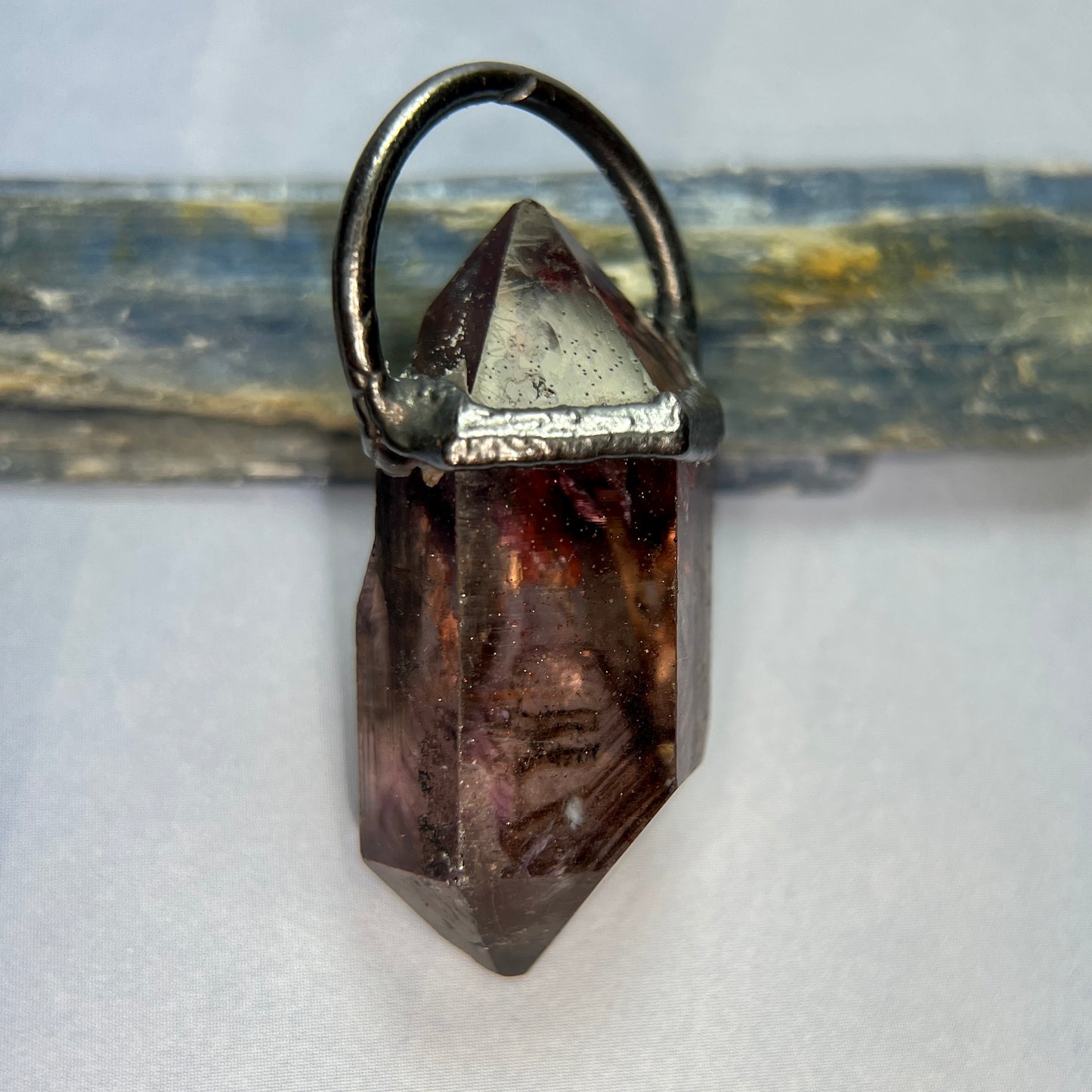 Brazilian healing crystal unisex pendant 