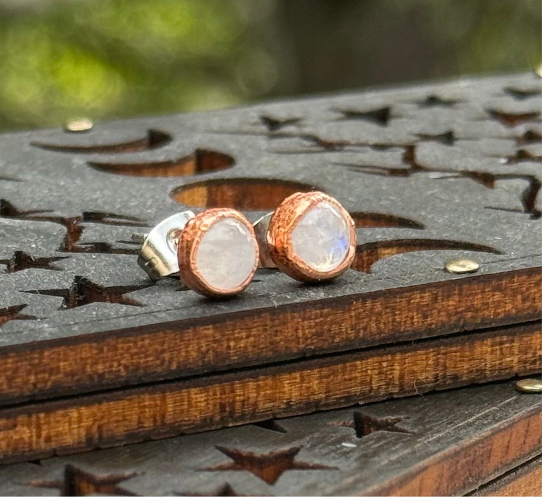 Handmade healing moonstone crystal stud earrings copper