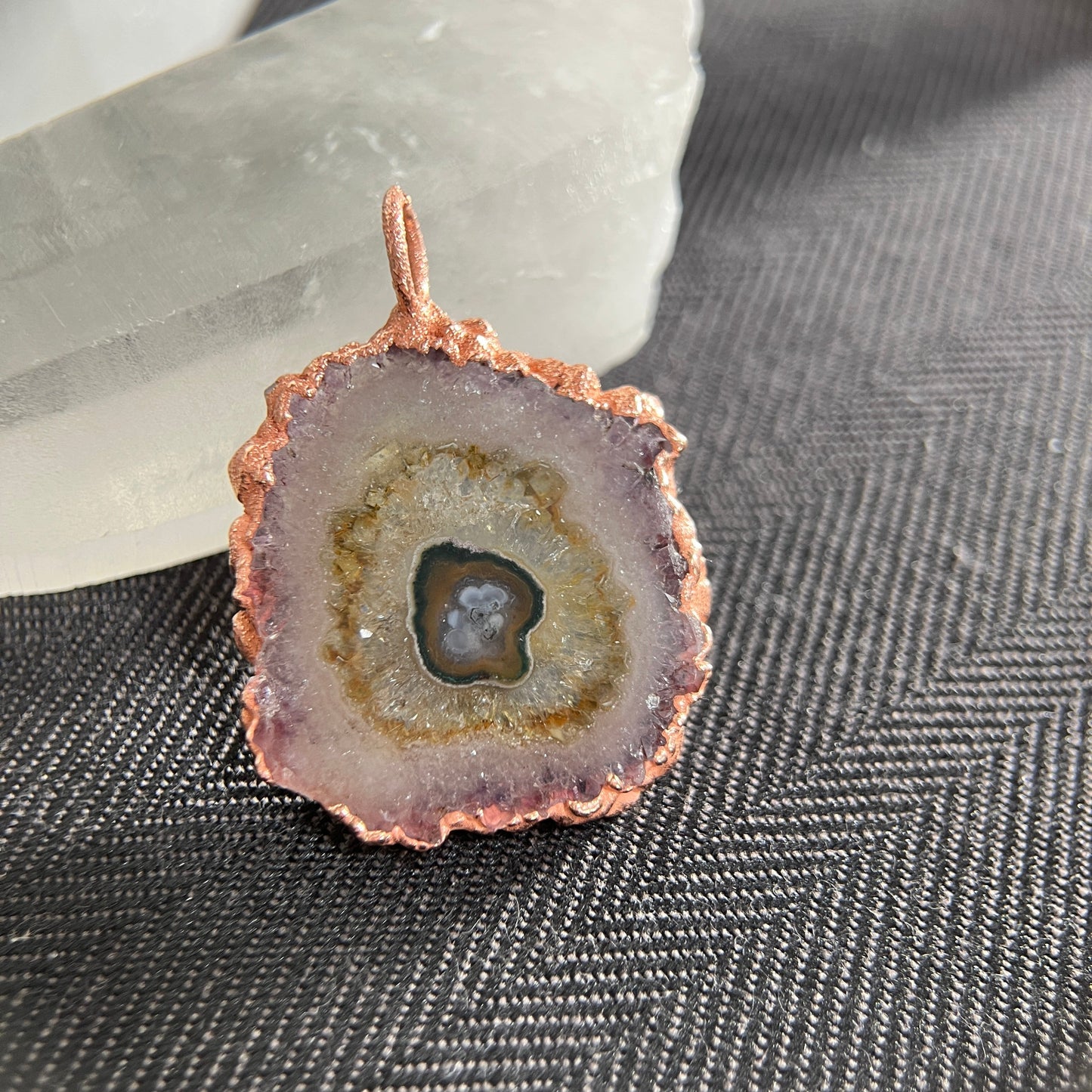 009 Handmade Lavender Agate Slice Necklace