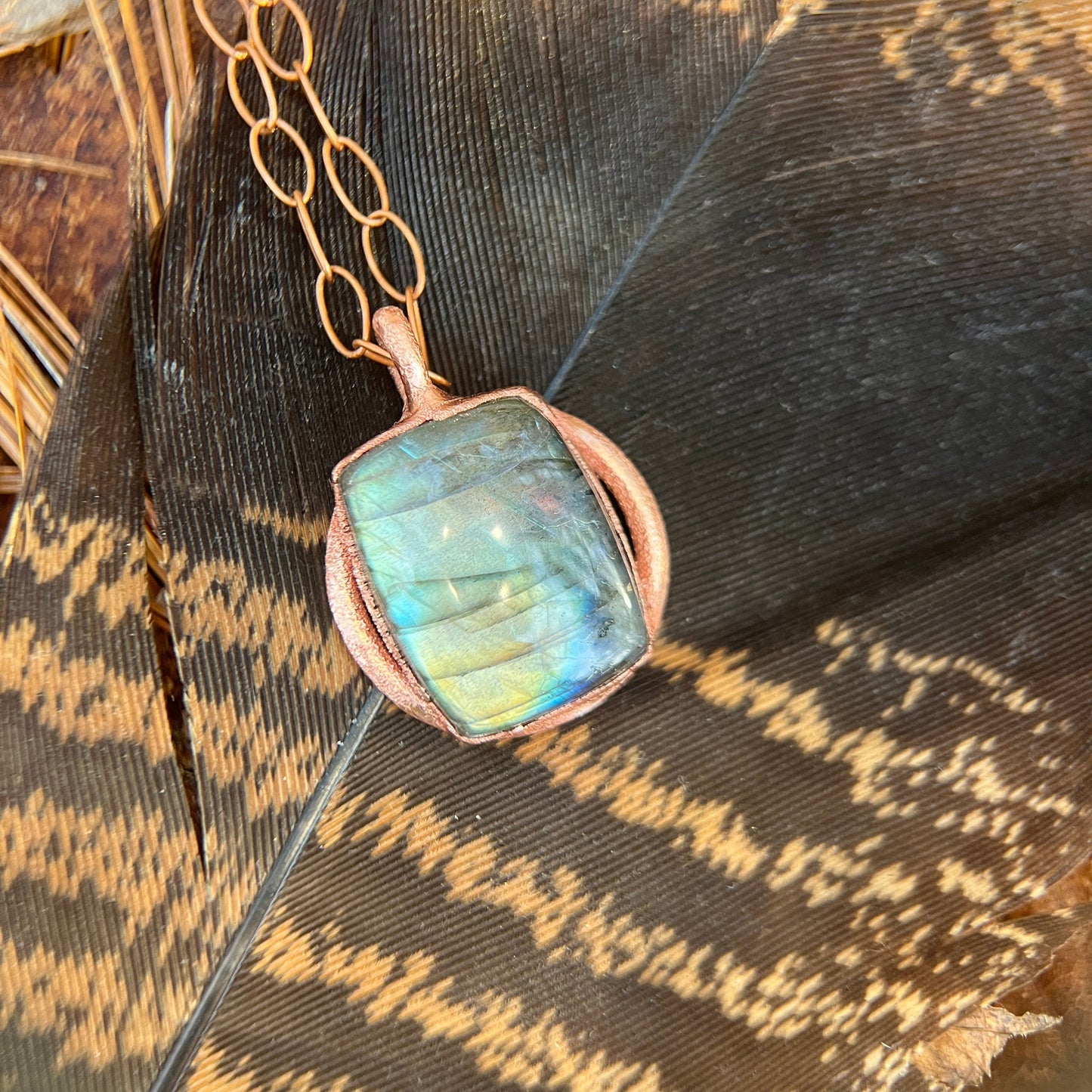 026 Goddess Labradorite Healing Crystal Necklace