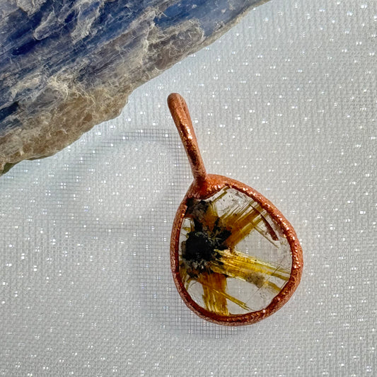 Electroformed rutile quartz crystal pendant layer necklace