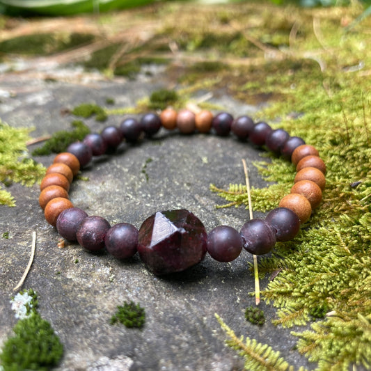 healing-root-chakra-bracelet-grounding