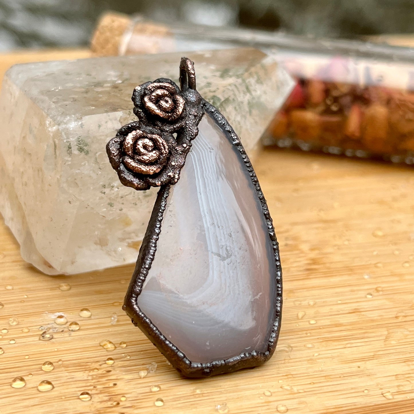 Agate and Roses Necklace