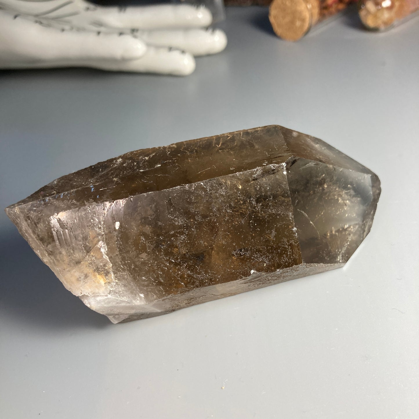 reiki meditation altar chakra crystal smoky quartz 