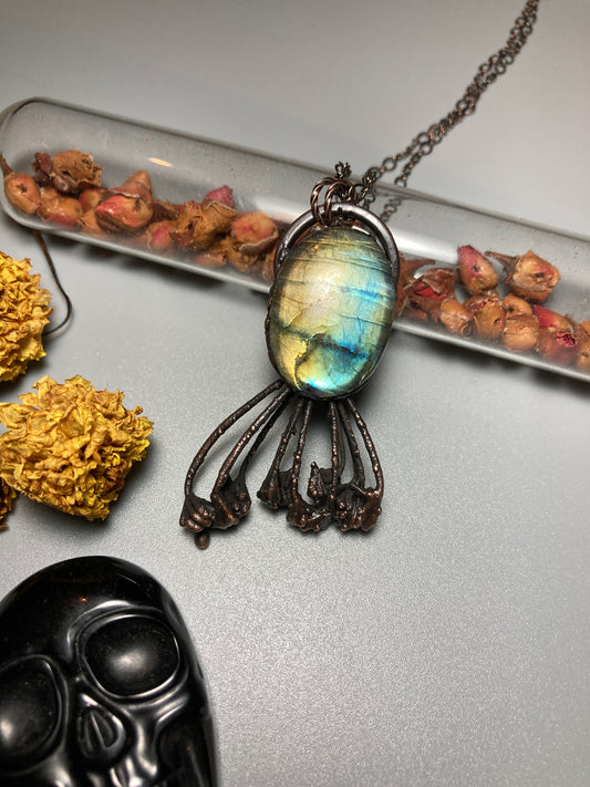 handmade labradorite necklace