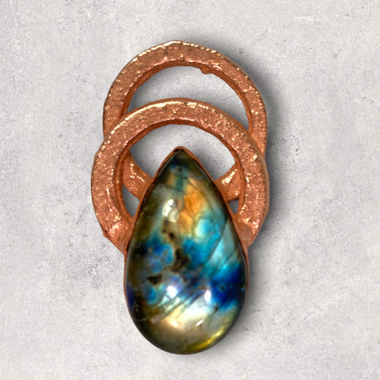 heaing crystal necklace