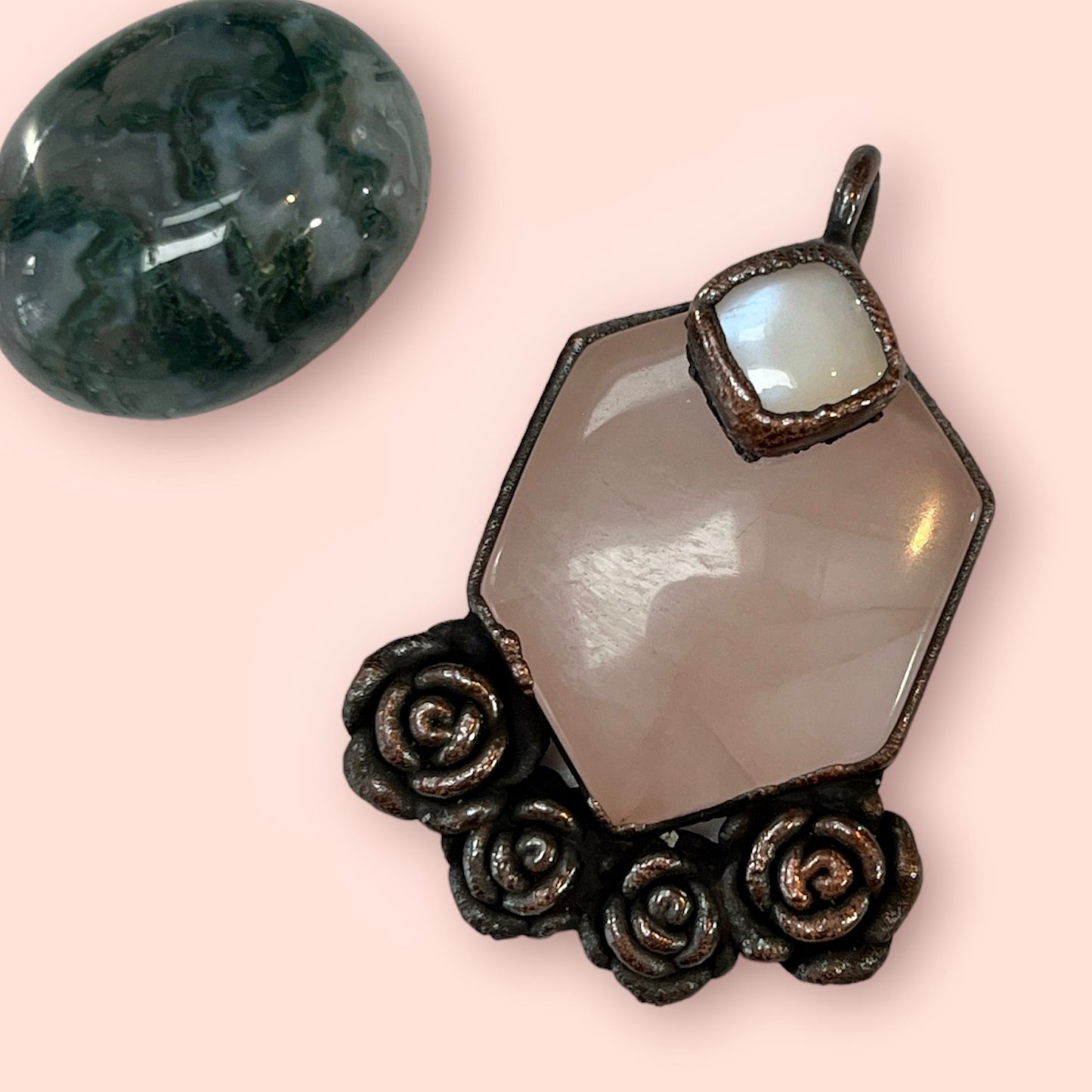 handmade healing crystal rose quartz with a moonstone and tiny roses neckalce