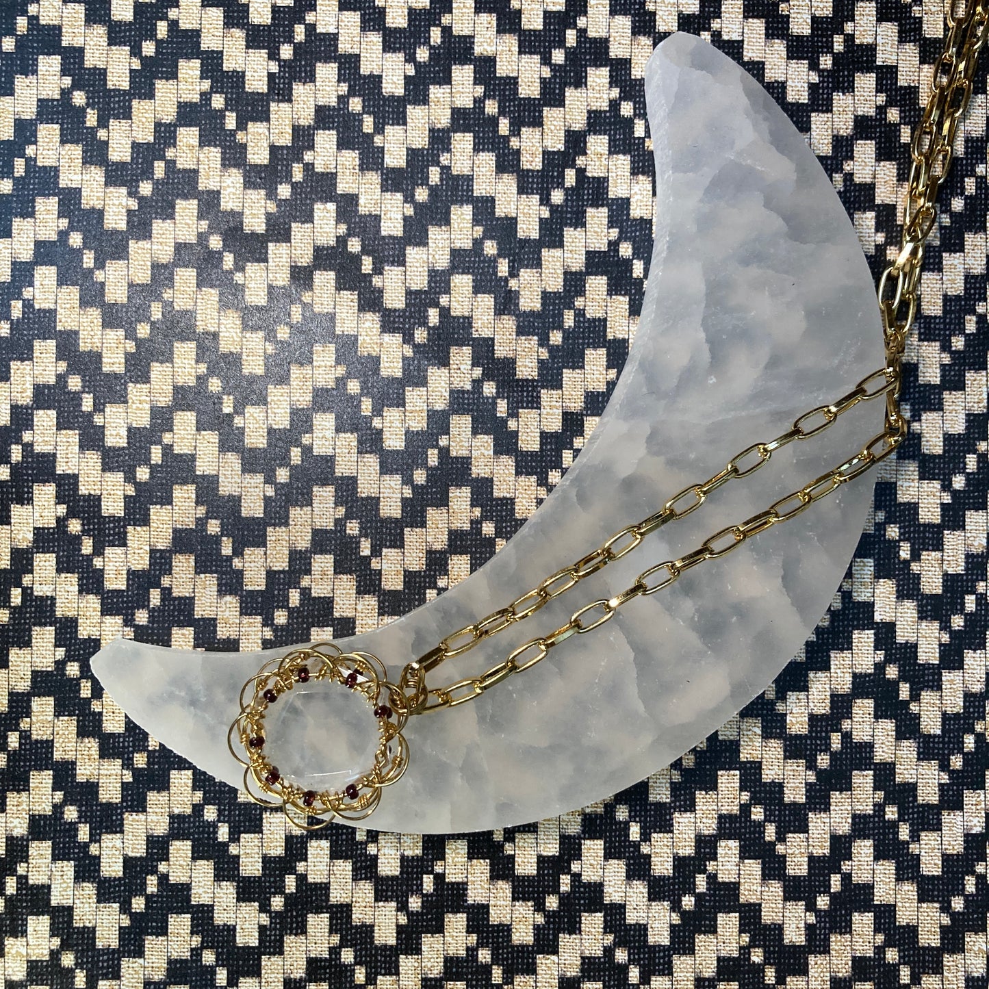 wire wrap cut quartz crystal pendant necklace